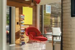 Hillcrest Glasshouse - a minimalist modern retreat - Image 4